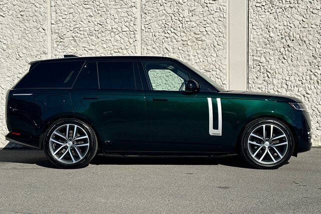 2025 Land Rover Range Rover P550e Autobiography