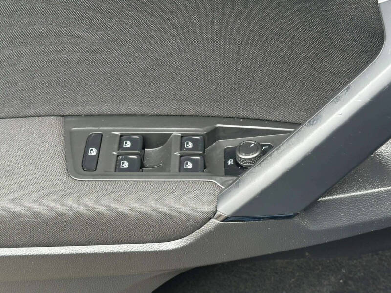 2019 Volkswagen Tiguan S