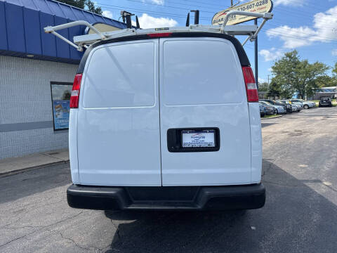 2020 Chevrolet Express 2500