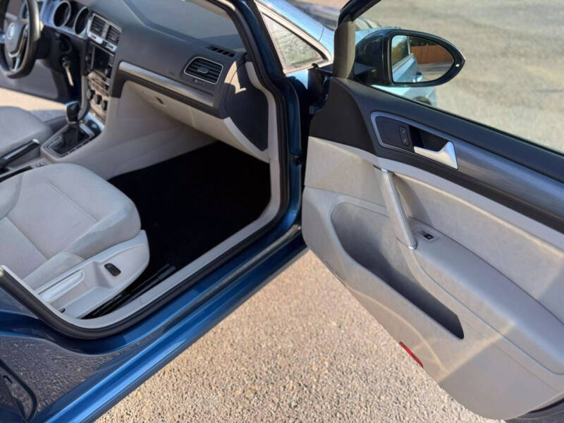 2018 Volkswagen Golf SportWagen