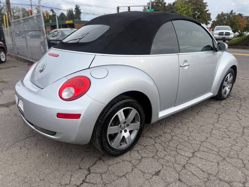 2006 Volkswagen New Beetle Convertible 2.5