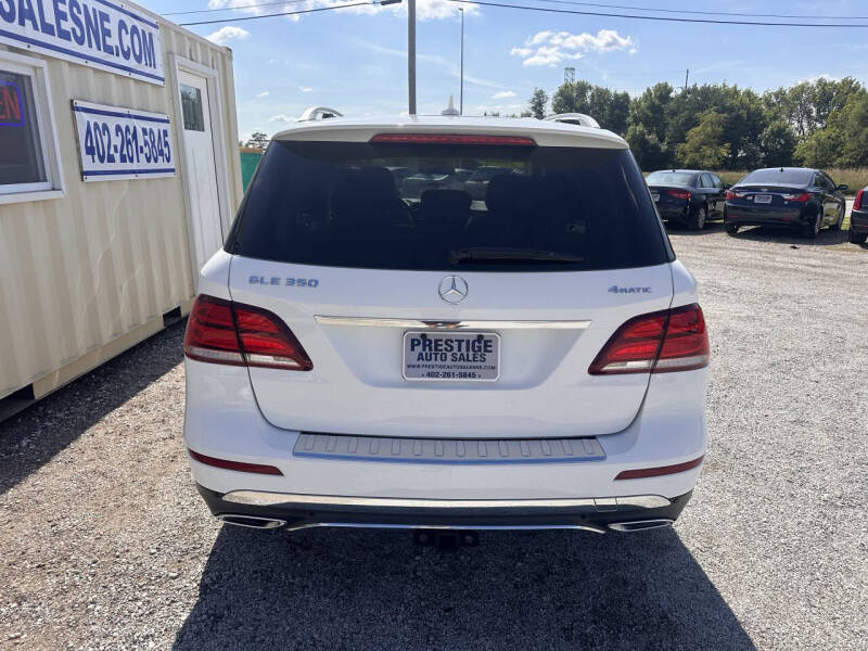 2018 Mercedes Benz GLE 350 4MATIC photo 4