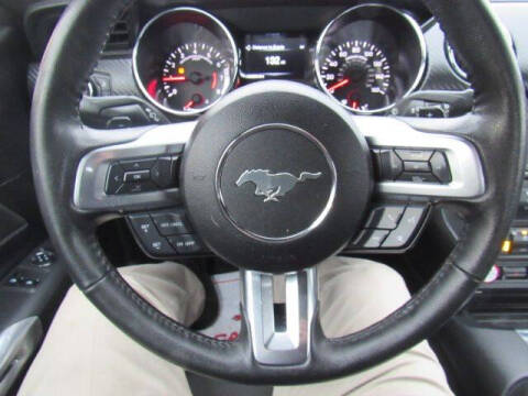 2017 Ford Mustang V6