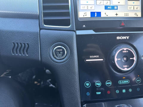 2017 Ford Taurus SHO