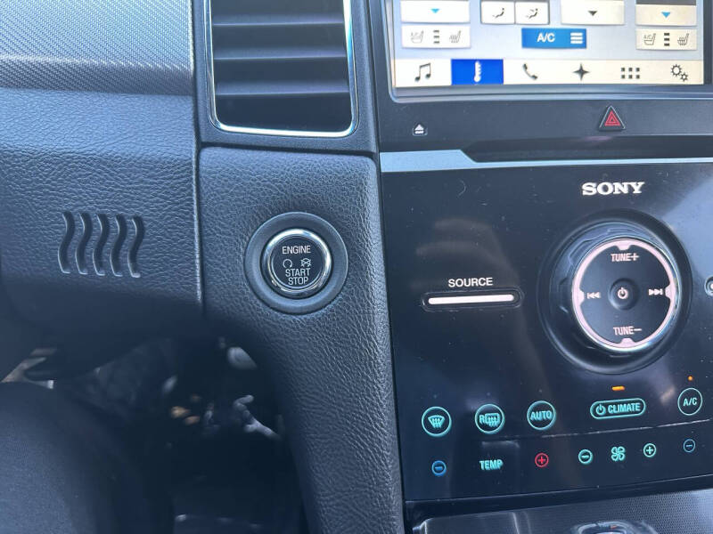 2017 Ford Taurus SHO