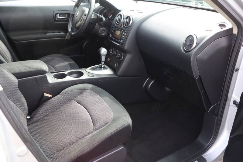 2012 Nissan Rogue SV