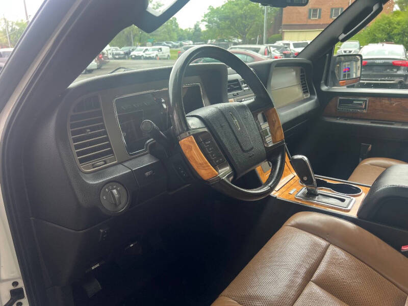 2011 Lincoln Navigator