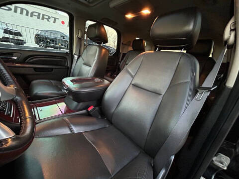2014 Cadillac Escalade Luxury