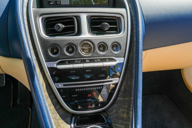 2019 Aston Martin DB11 Volante