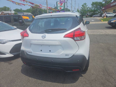 2020 Nissan Kicks SV