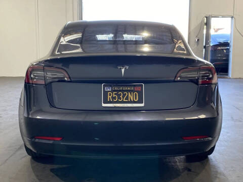 2019 Tesla Model 3 Standard Range Plus
