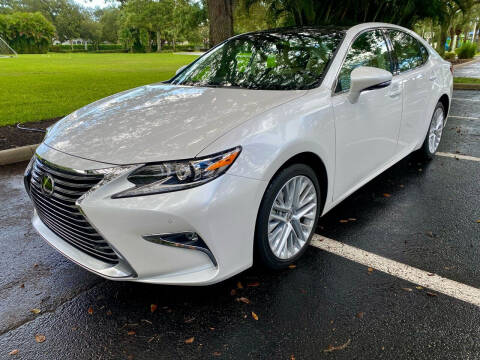 2018 Lexus ES 350 for sale at DENMARK AUTO BROKERS in Riviera Beach FL