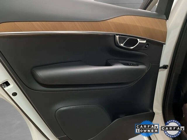 2025 Volvo XC90 B6 Plus Bright Theme 7P