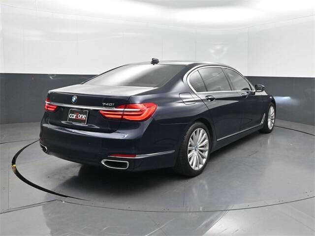 2018 BMW 7 Series 740i