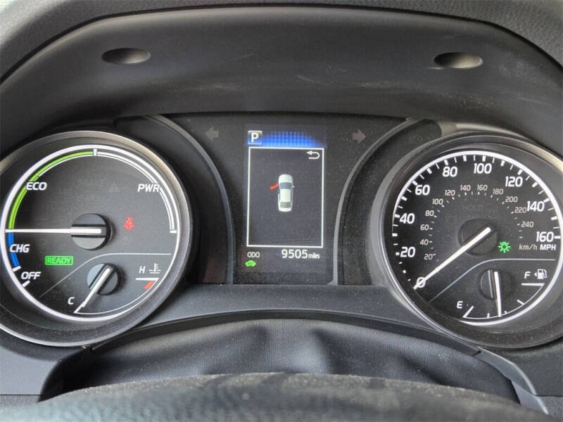 2024 Toyota Camry Hybrid SE