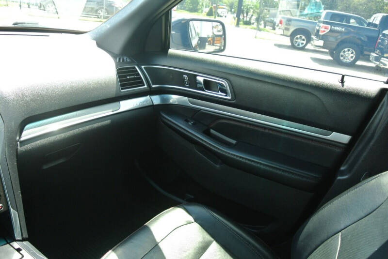 2016 Ford Explorer Sport