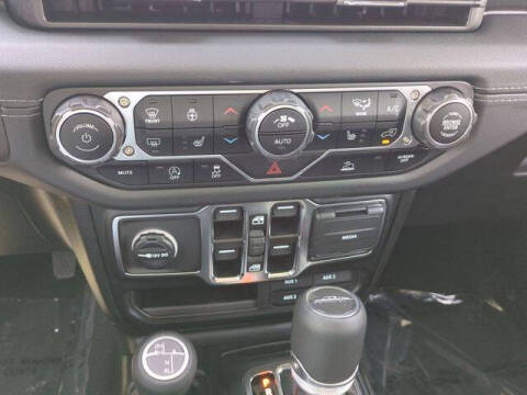 2025 Jeep Gladiator High Tide