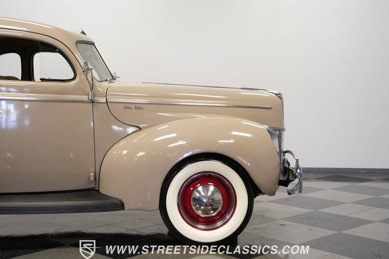 1940 Ford Deluxe