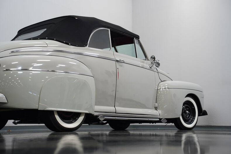 1946 Ford Super Deluxe