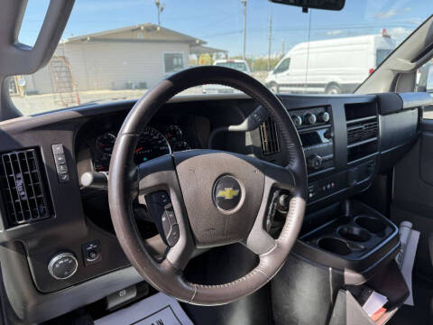 2022 Chevrolet Express 2500