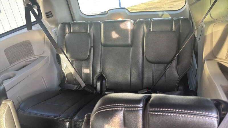 2016 Chrysler Town and Country Touring