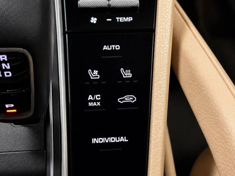 2019 Porsche Cayenne S