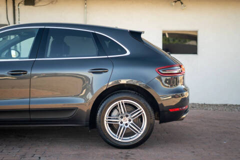 2017 Porsche Macan S