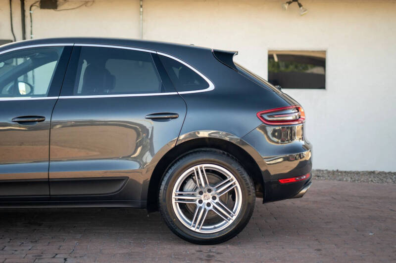 2017 Porsche Macan S