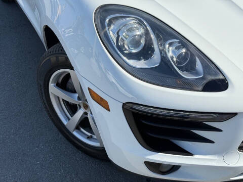 2017 Porsche Macan