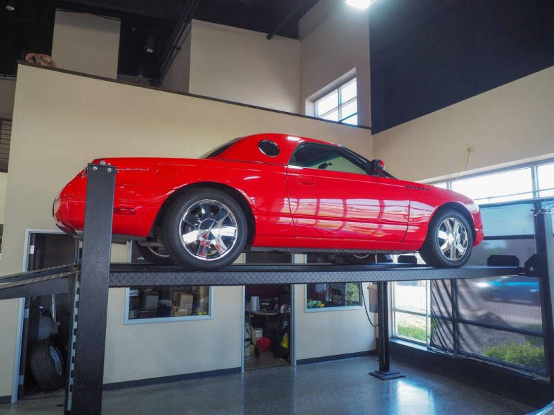 2002 Ford Thunderbird Deluxe