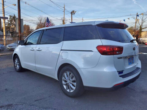 2019 Kia Sedona LX