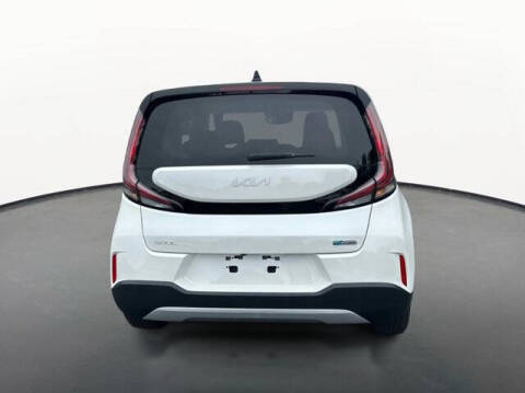 2023 Kia Soul EX