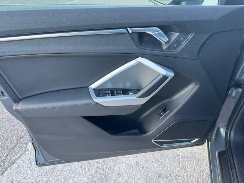 2019 Audi Q3 quattro Premium Plus 45 TFSI