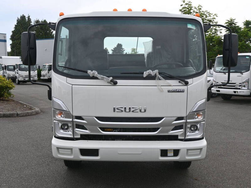 2024 Isuzu NPR HD 1F3