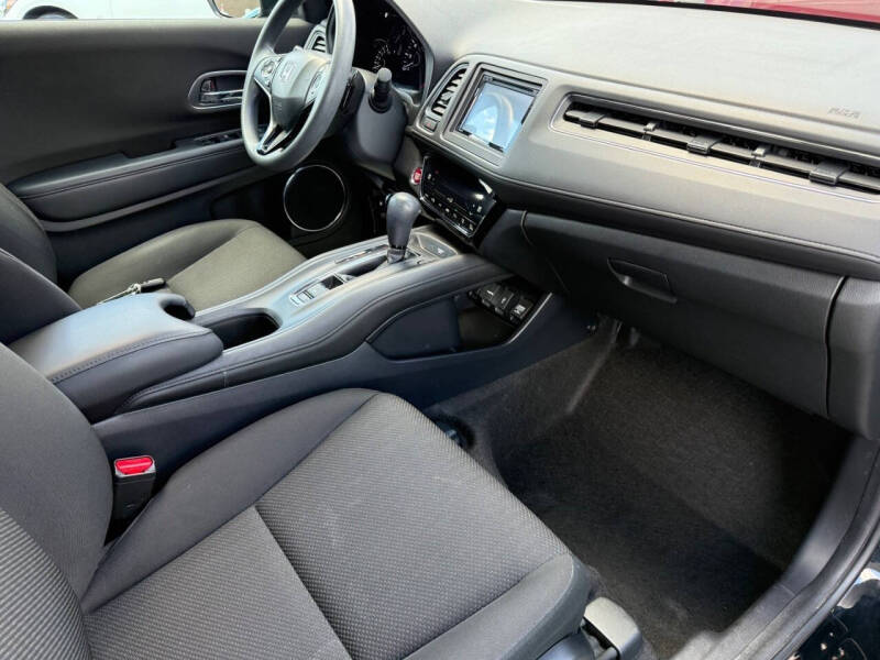 2017 Honda HR-V EX
