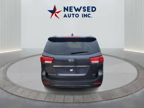 2016 Kia Sedona