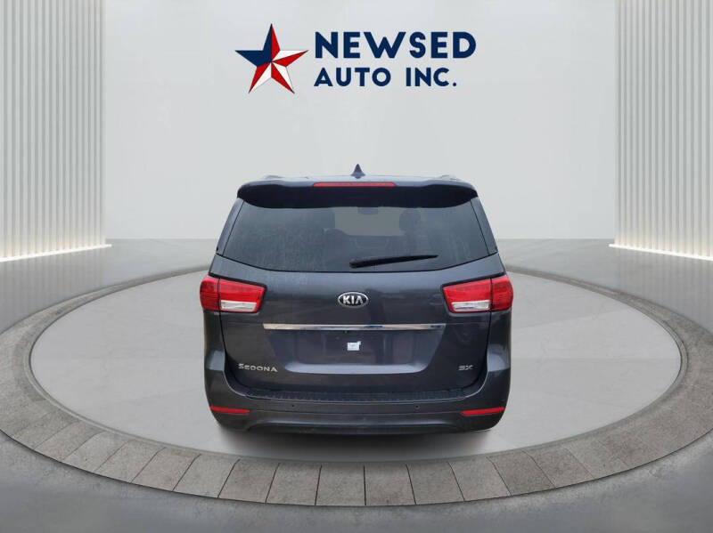 2016 Kia Sedona