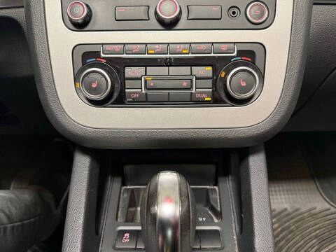 2012 Volkswagen Eos Lux SULEV