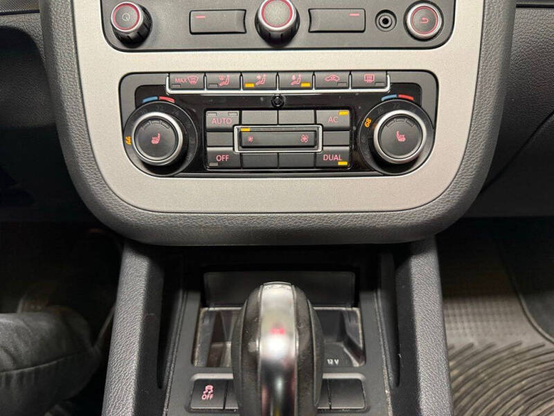2012 Volkswagen Eos Lux SULEV