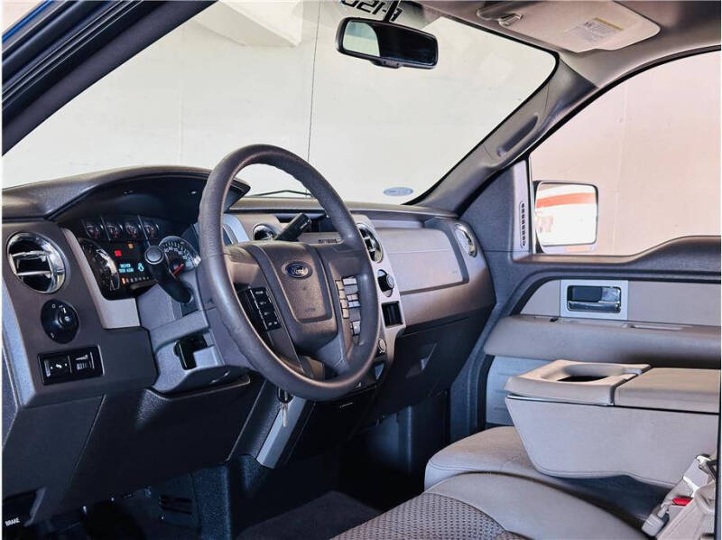 2009 Ford F-150 XL photo 28