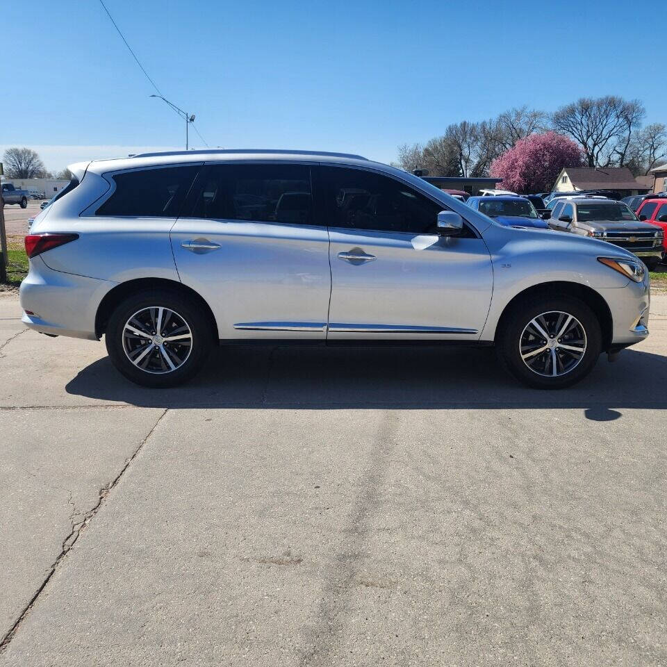 2017 INFINITI QX60 for sale at Dakota Auto Inc in Dakota City, NE