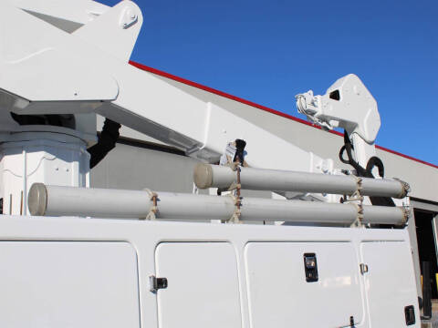 2019 International CV515