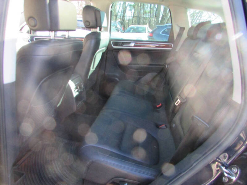 2012 Volkswagen Touareg VR6 Sport