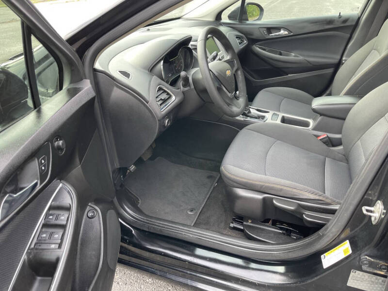 2017 Chevrolet Cruze LS Auto