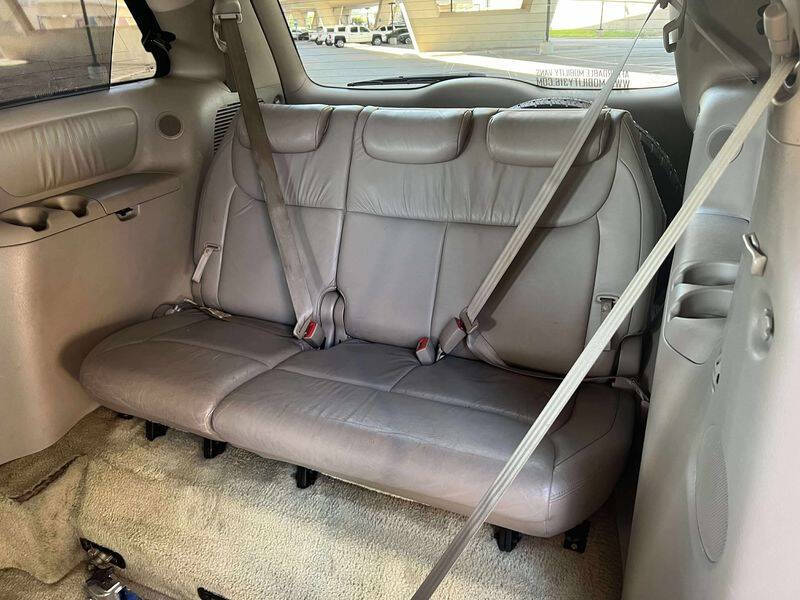 2004 Toyota Sienna