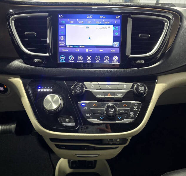 2018 Chrysler Pacifica Touring L Plus