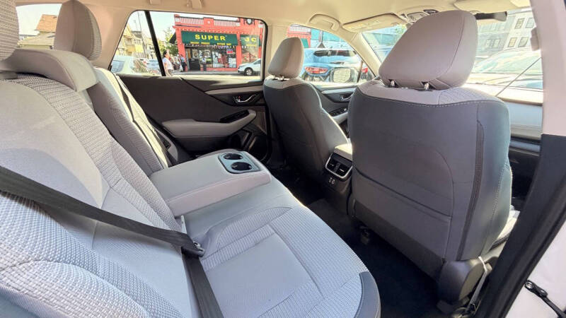 2023 Subaru Outback Premium