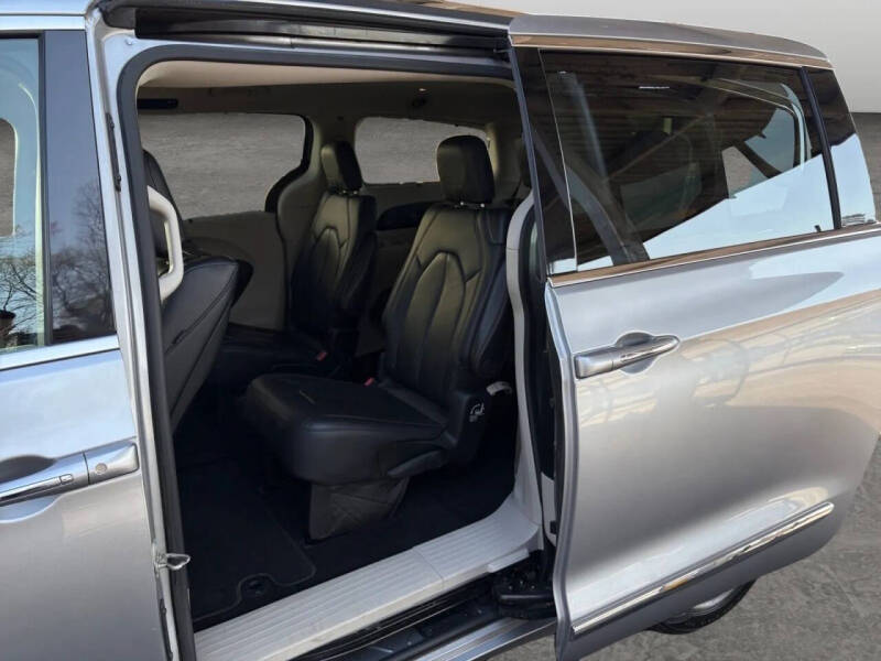 2018 Chrysler Pacifica Touring L Plus