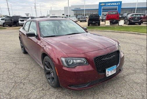Used 2022 Chrysler 300 Touring with VIN 2C3CCAAG2NH181048 for sale in Bloomington, IL