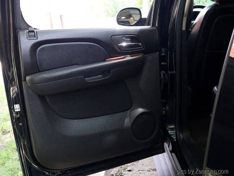 2011 GMC Yukon XL SLT
